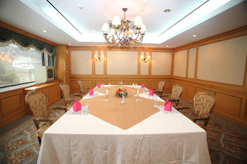 Hotel Dongbang Джинджу Екстериор снимка